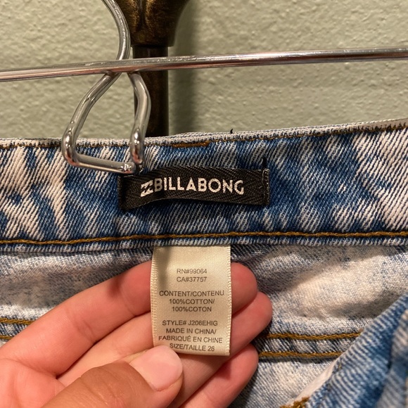 billabong shorts - Picture 3 of 3